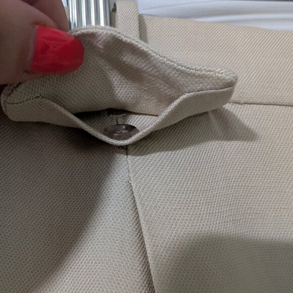 NEW COS | Relaxed Linen-Blend Wide-Leg Trousers in Beige - Picture 7 of 14